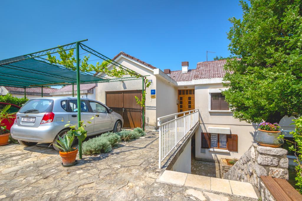Apartments Marja Njivice Extérieur photo