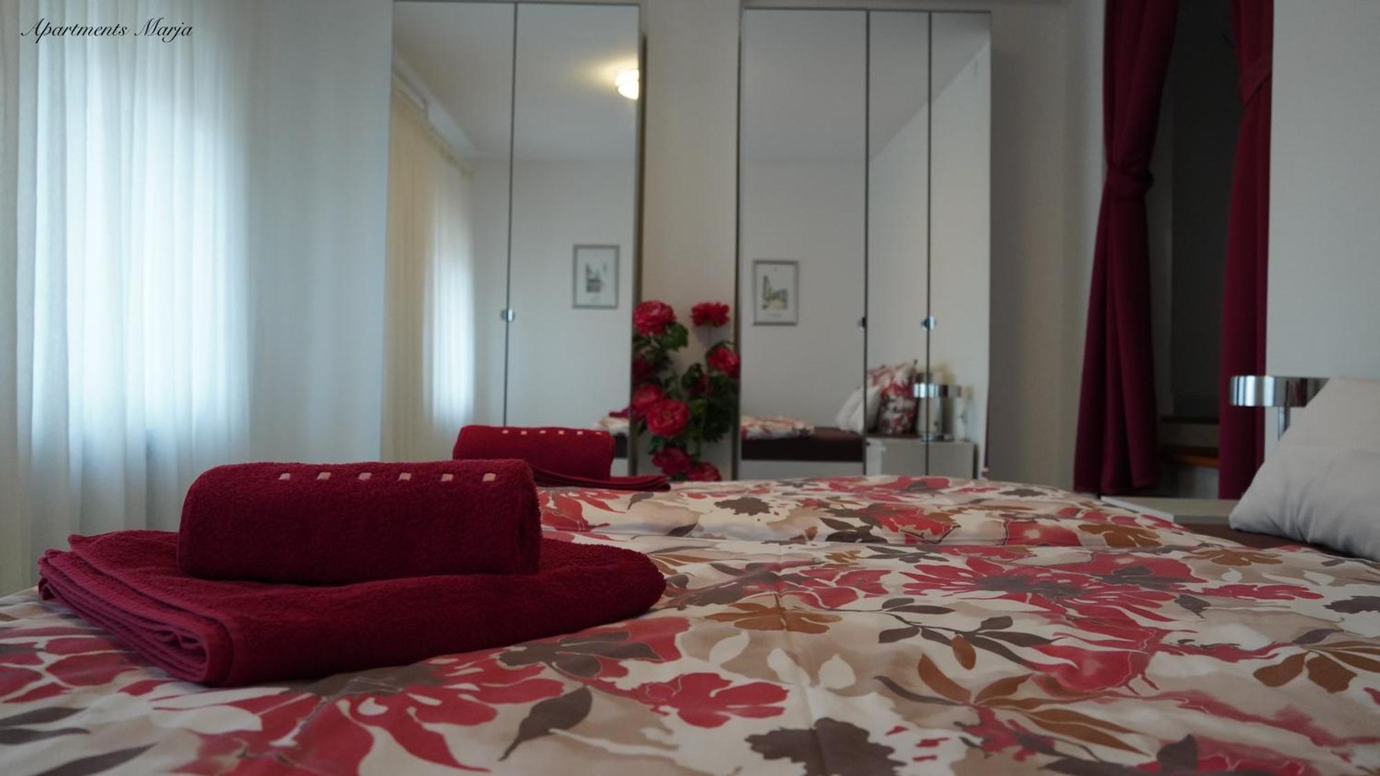 Apartments Marja Njivice Extérieur photo