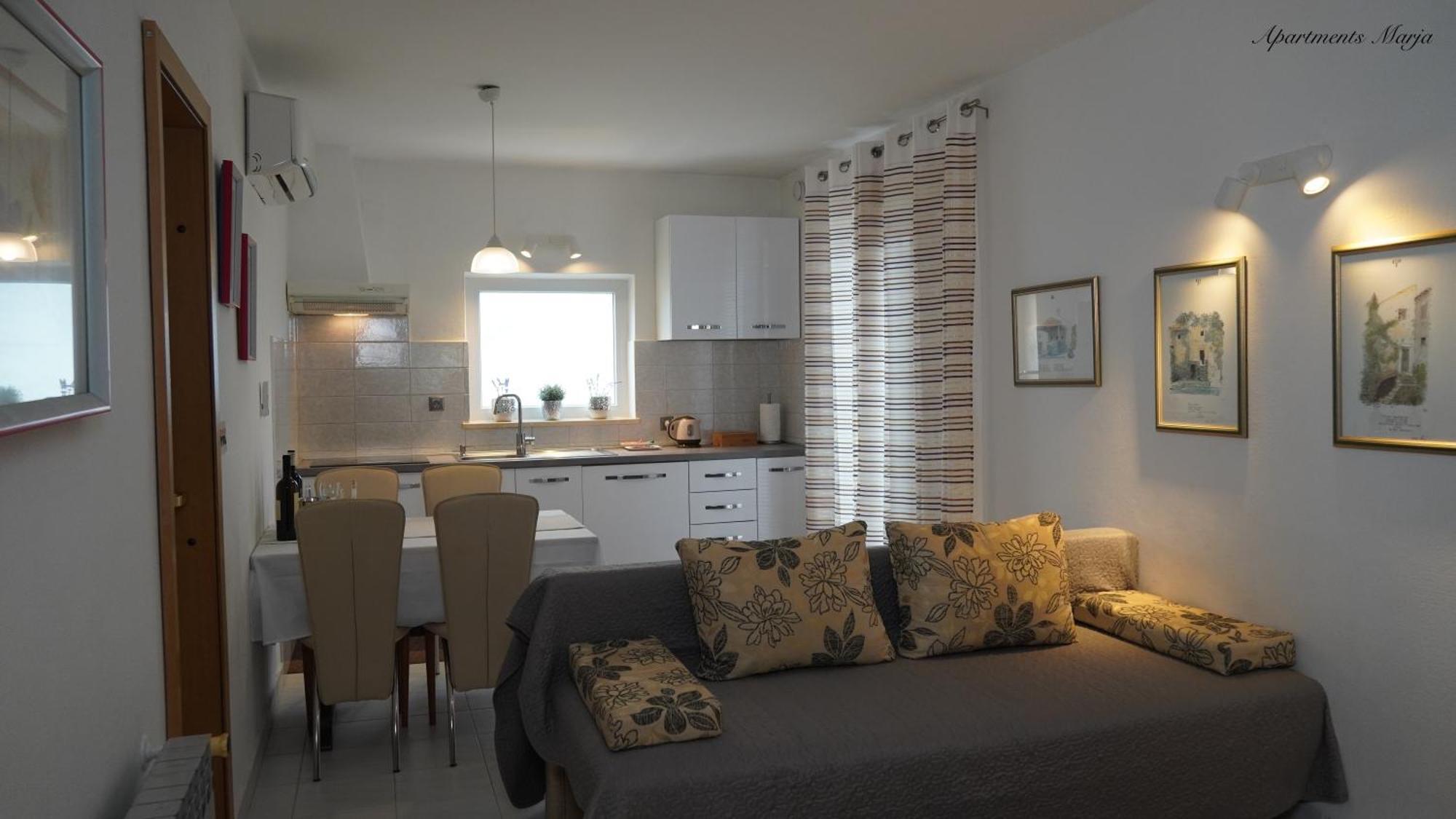 Apartments Marja Njivice Extérieur photo