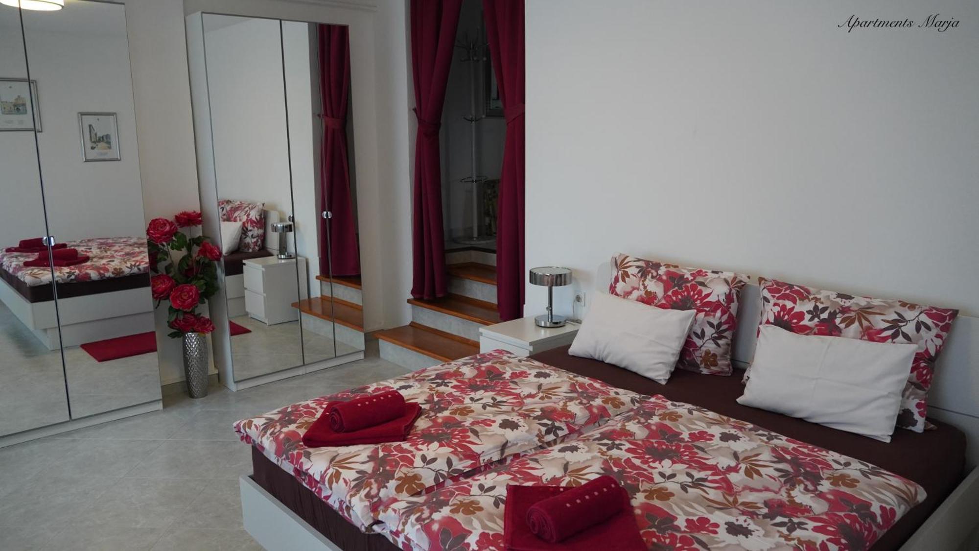 Apartments Marja Njivice Extérieur photo