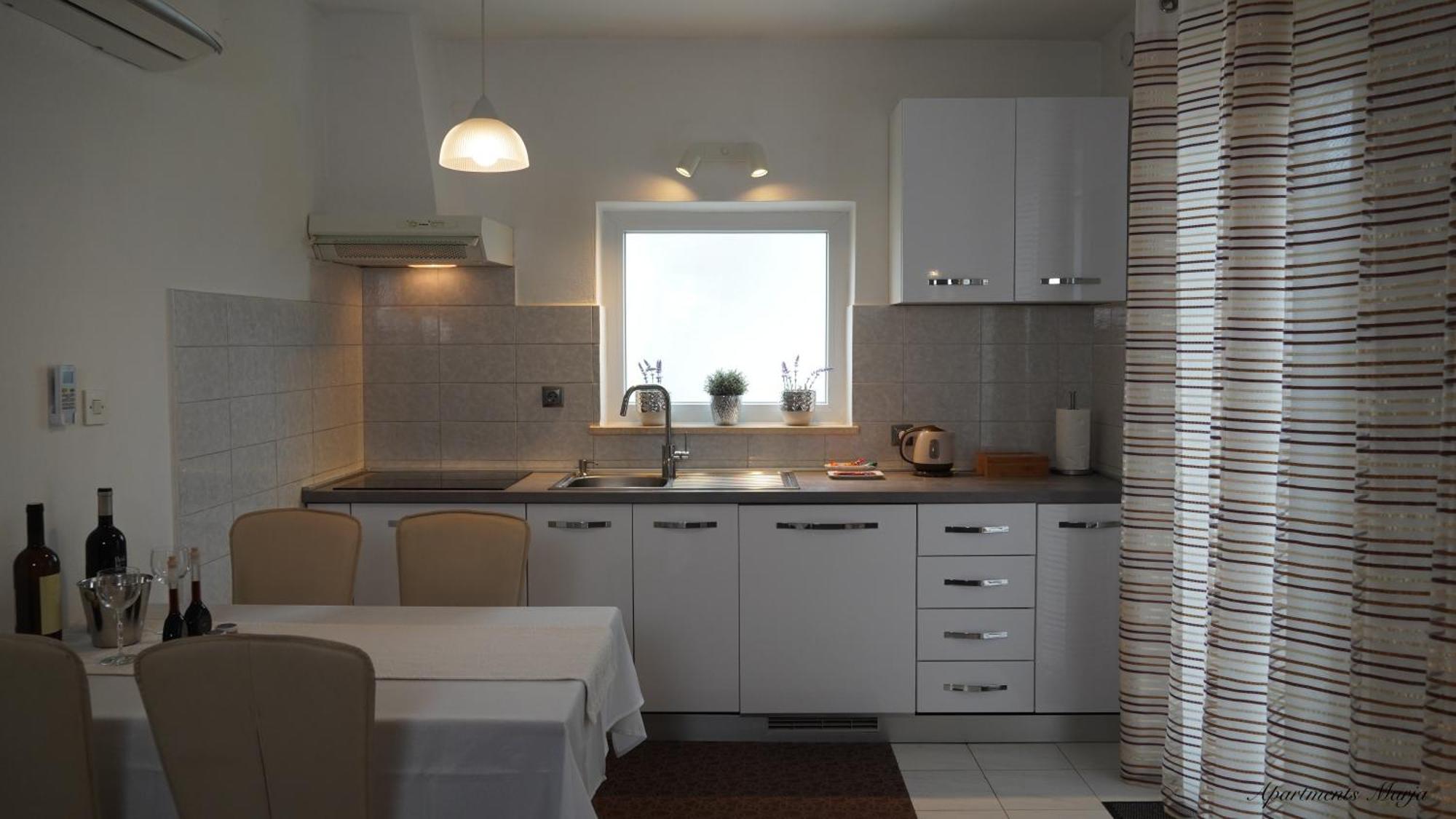 Apartments Marja Njivice Extérieur photo
